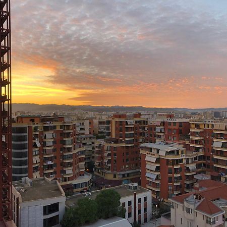 Garden Building Luxury Apartment Tirana Eksteriør billede