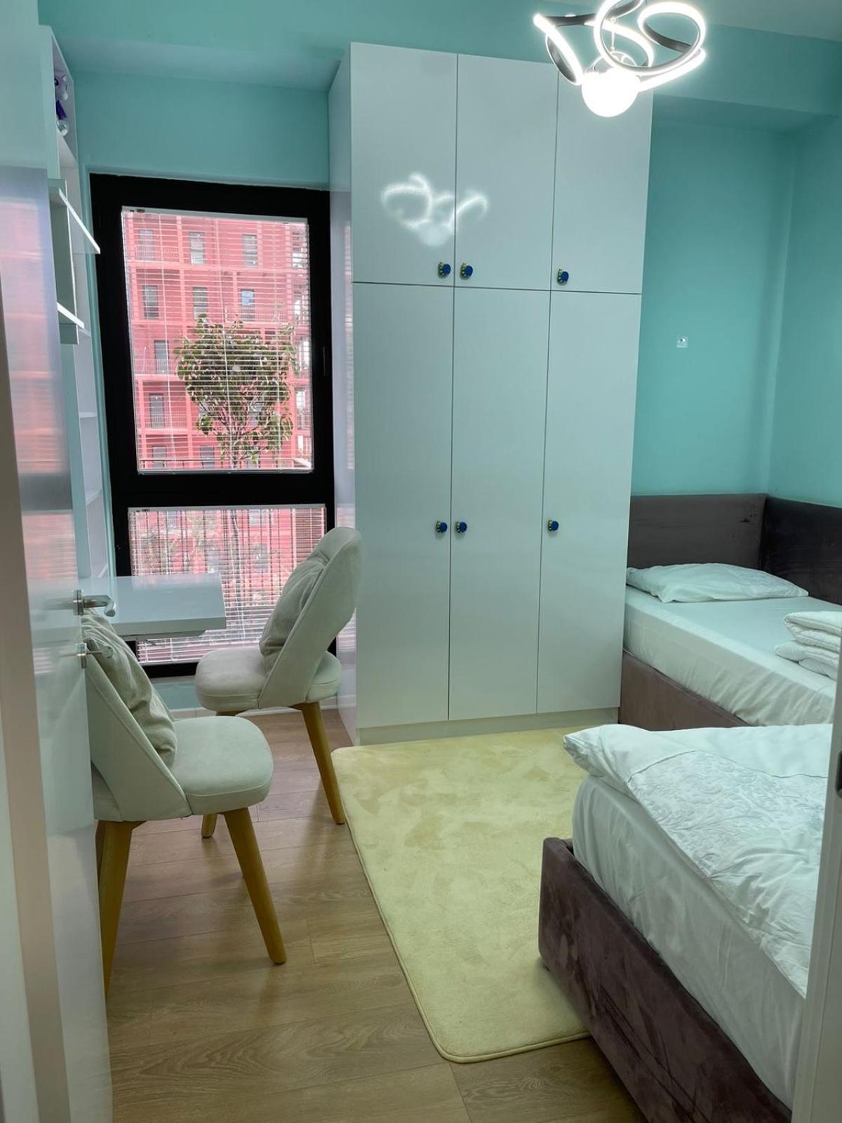 Garden Building Luxury Apartment Tirana Eksteriør billede