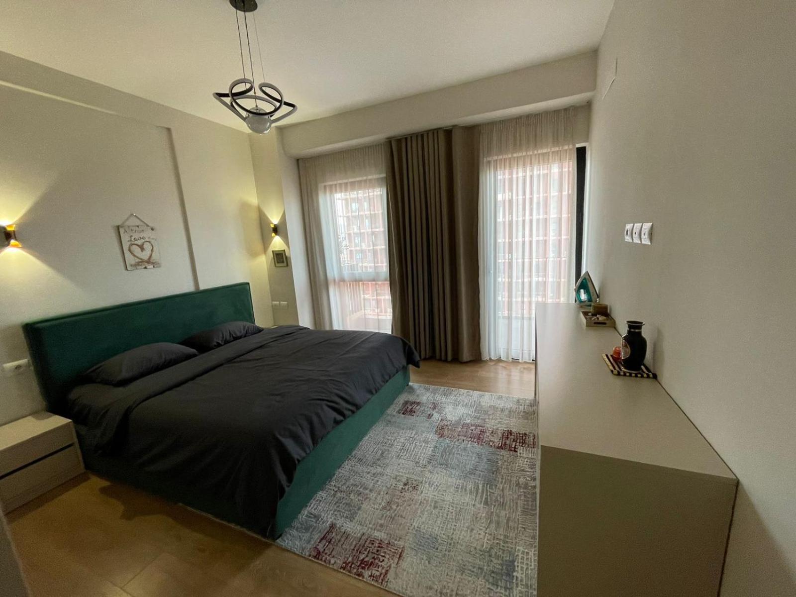 Garden Building Luxury Apartment Tirana Eksteriør billede